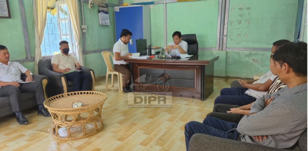 DC Meluri, Phuleshe K Yepthomi chairs the district-level coordination meeting on Reform Utsav held at DC's Office, Meluri on September 16.  (DIPR Photo)